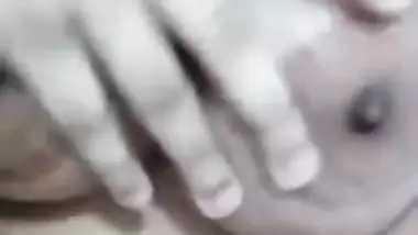 It is a pleasure for the Desi to dive fingers into excited vagina