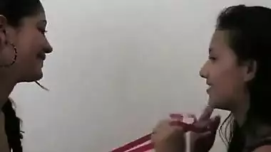 Indian Girls Home Fun - Movies. video2porn2