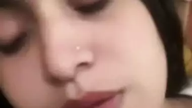 Khubsurat ladki ki pussy showing to boyfriend viral MMS