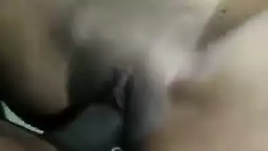 Young guy fucks his GF’s tight pussy in Tamil sex video