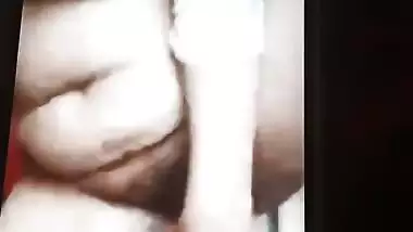 Standing masturbation using bittle by big boobs GF