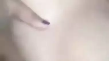 Bhabhi fingering hard