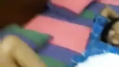 Horny college girl nude sucking bf cock mms